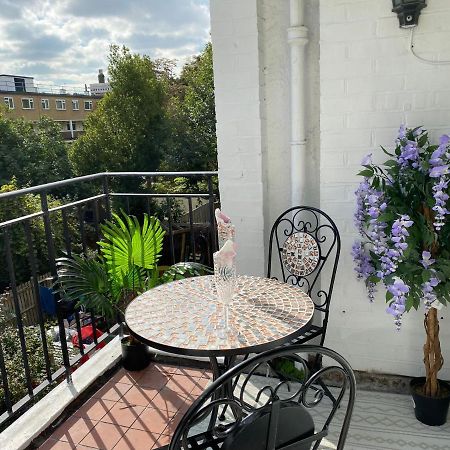 Cosy 3 Bed Flat Ideal For Trips To London Exterior photo