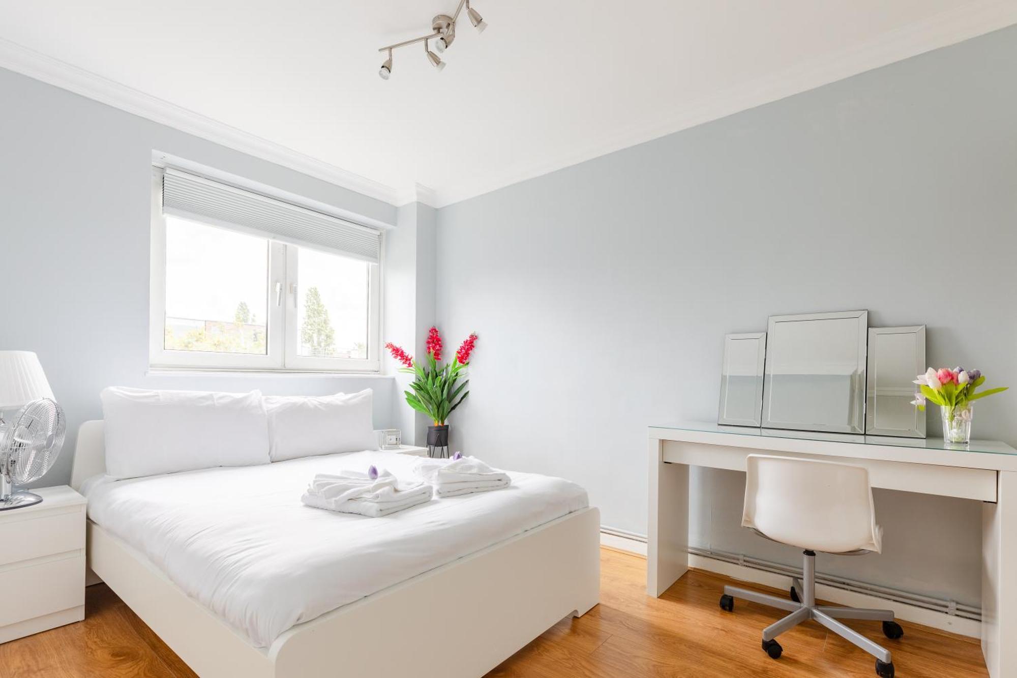 Cosy 3 Bed Flat Ideal For Trips To London Exterior photo